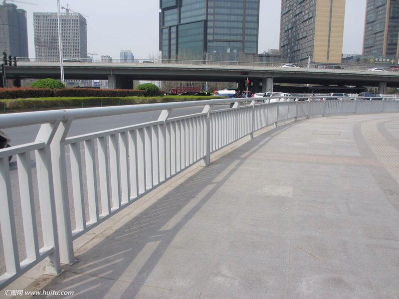 公路護欄